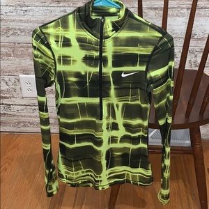 Nike 1/4 Zip Long Sleeve